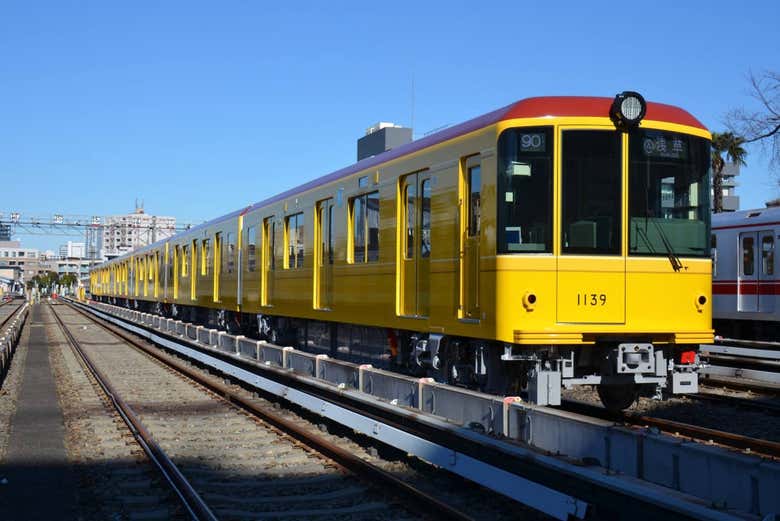 Feel like a Tokyo local with your metro pass